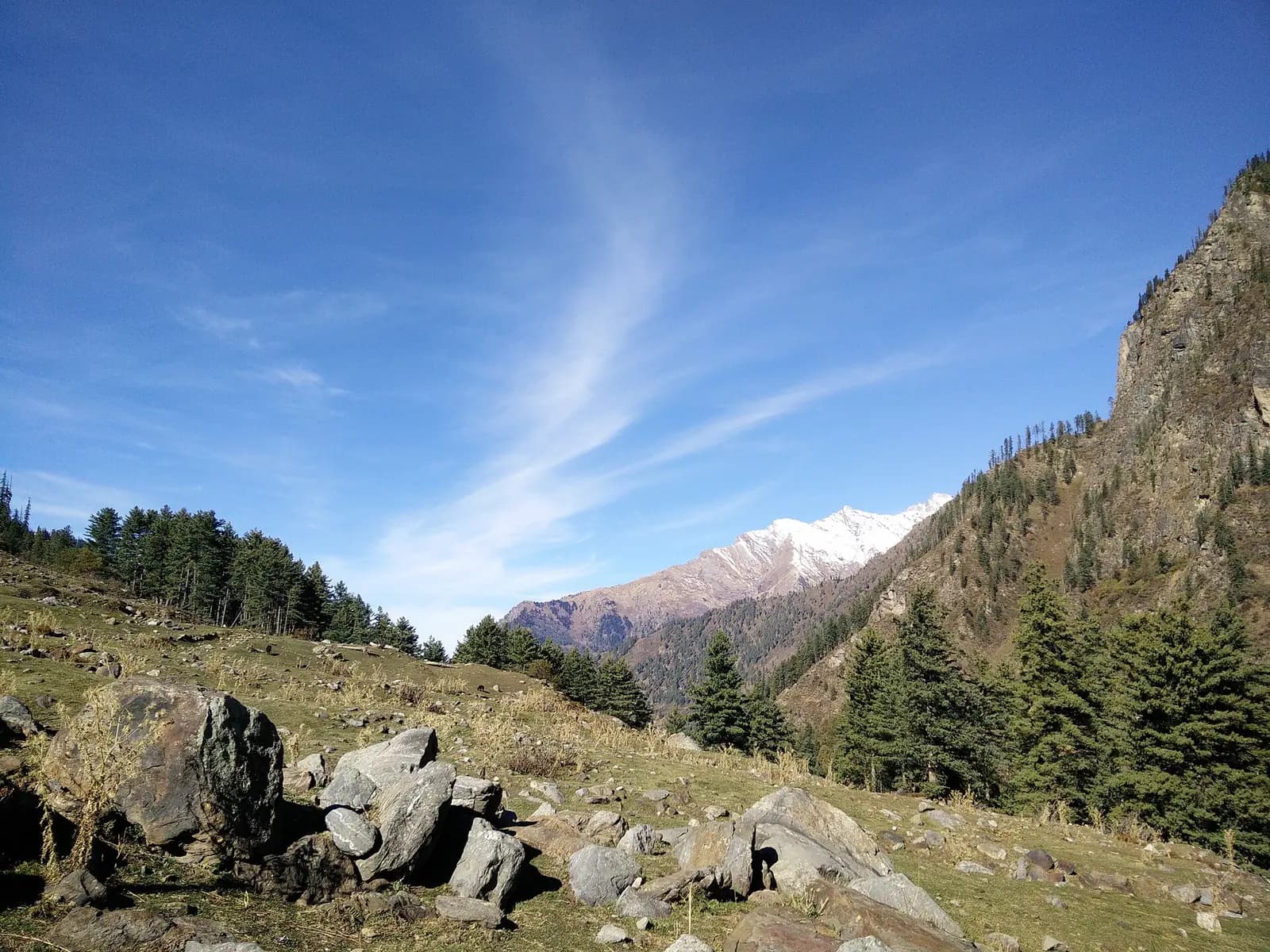 Mountain ridges and valleys in Himachal Pradesh