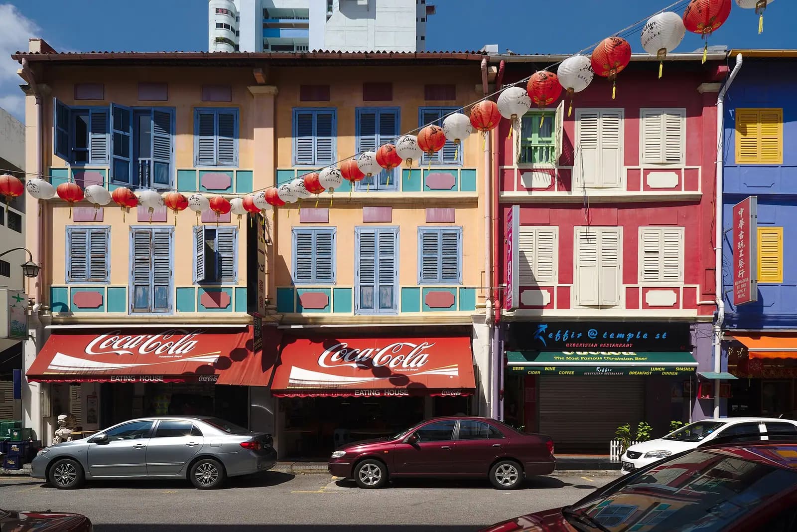 Shophouses and lanterns in the Chinatown district of Singapore