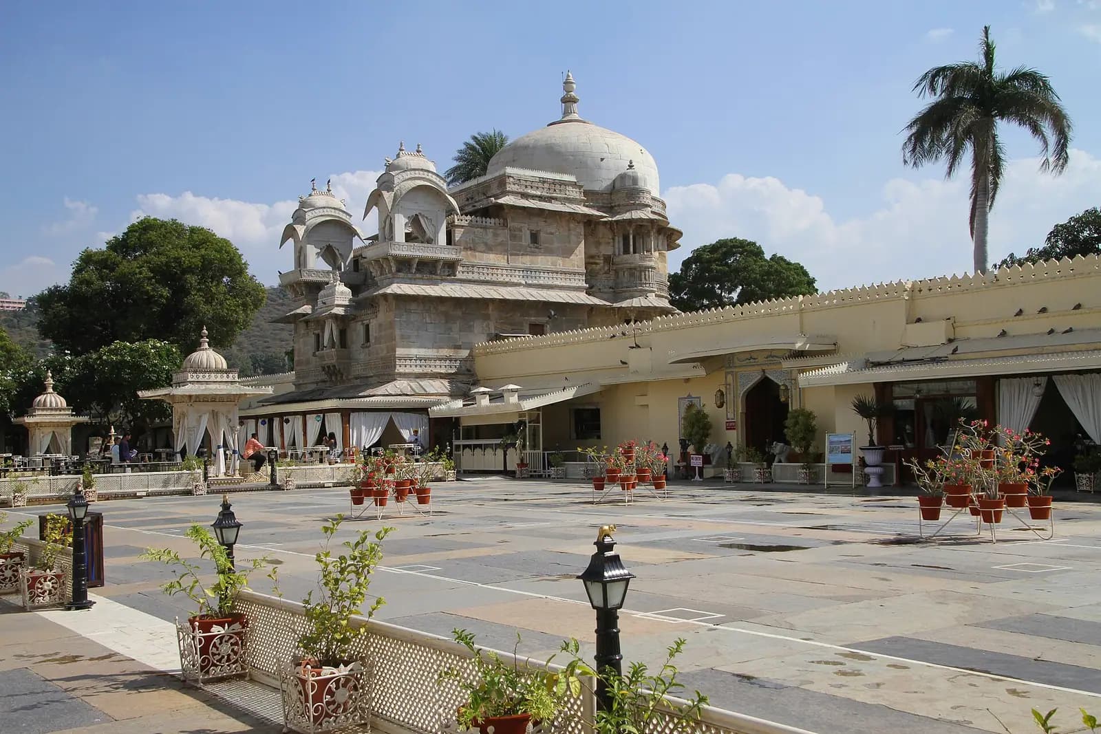 The island palace of Jag Mandir on Lake Pichola at Udaipur, Rajasthan